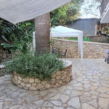 Gerys House Apartment นิเกียนา ภายนอก รูปภาพ