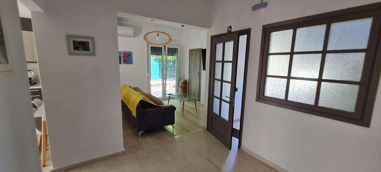 Gerys House Apartment นิเกียนา ภายนอก รูปภาพ